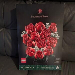LEGO Icons Bouquet of Roses Botanical Collection Set